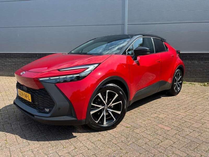 Rood Gebruikt 2024 Toyota C-HR Edition SUV | € 34.480 (Goede deal) - Afbeelding 1/4