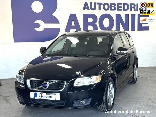 Zwart Gebruikt 2011 Volvo V50 Stationwagen | € 8.495 (Duur) - Afbeelding 1/4