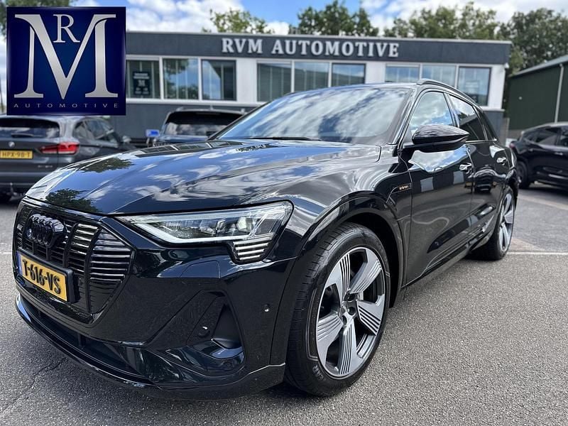 Zwart Gebruikt 2021 Audi e-tron S-Line SUV | € 26.899 (Goede deal) - Afbeelding 1/4