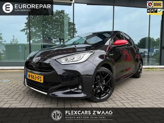 Zwart Gebruikt 2021 Toyota Yaris Hatchback | € 20.900 (Eerlijke prijs) - Afbeelding 1/4