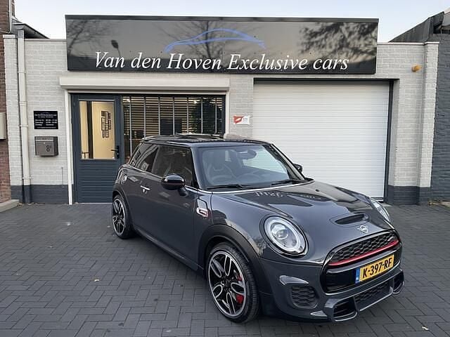 Occasion Mini John Cooper Works Chili 231 PK (169 kW) 2021 Grijs (metallic) Hatchback