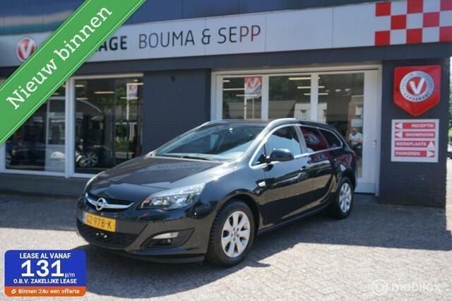 Zwart Gebruikt 2015 Opel Astra Business Stationwagen | € 7.945 (Eerlijke prijs) - Afbeelding 1/4