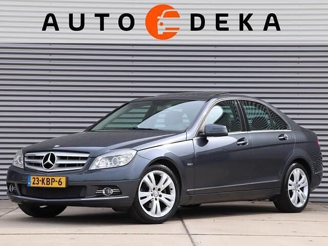Grijs Gebruikt 2009 Mercedes C180 Avantgarde Sedan | € 8.950 (Eerlijke prijs) - Afbeelding 1/4