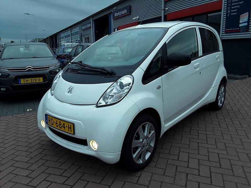 Occasion Peugeot iON Active 47 kW (64 PK) 2017 Wit Hatchback