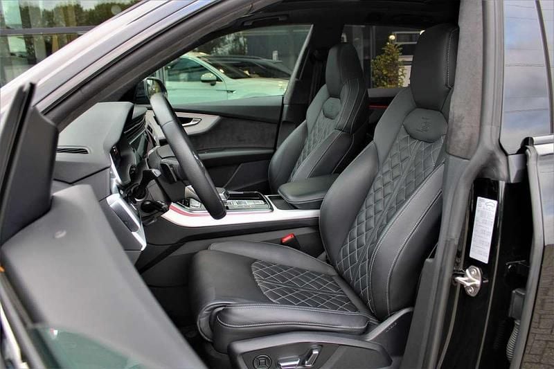 Occasion Audi Q8 S-Line 381 PK (280 kW) 2022 Zwart (metallic) SUV