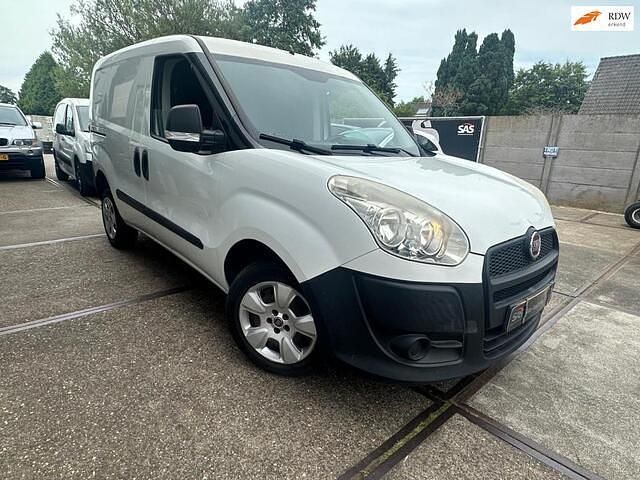 Wit Gebruikt 2013 Fiat Doblò MPV | € 3.450 (Eerlijke prijs) - Afbeelding 1/4