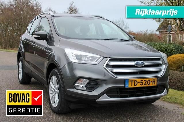Grijs Gebruikt 2018 Ford Kuga Trend SUV | € 14.850 (Eerlijke prijs) - Afbeelding 1/4