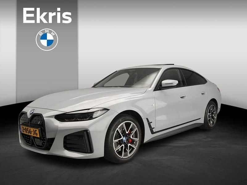 M brooklyn grau Gebruikt 2024 BMW i4 Comfort Edition Sedan | € 47.900 (Eerlijke prijs) - Afbeelding 1/4