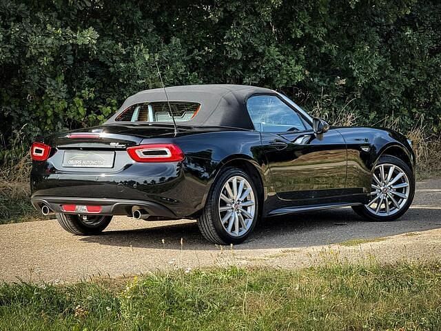 Occasion Fiat 124 Spider Lusso 140 PK (102 kW) 2018 Zwart Cabriolet