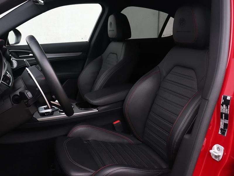 Occasion Alfa Romeo Stelvio Competizione 280 PK (205 kW) 2023 Rood SUV