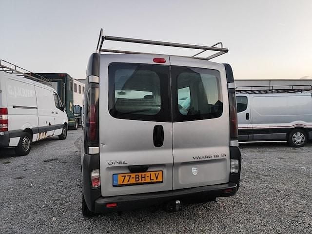 Occasion Opel Vivaro 2003 Zilver (metallic) MPV