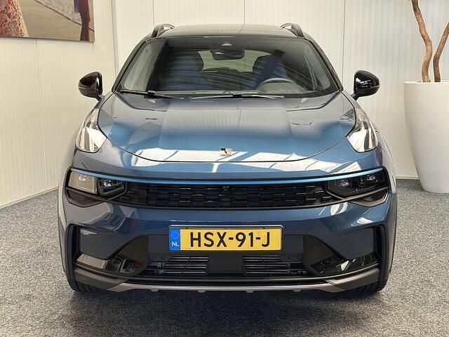 Blauw Gebruikt 2023 Lynk & Co 01 SUV | € 27.740 (Eerlijke prijs) - Afbeelding 1/4