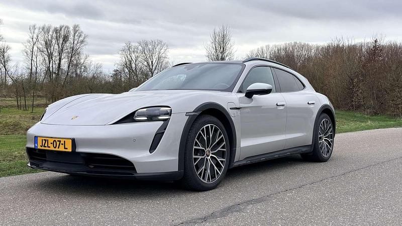 Occasion Porsche Taycan Cross Turismo 360 kW (490 PK) 2021 Grijs Stationwagen