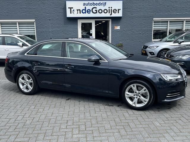 Blauw, metallic lak Gebruikt 2019 Audi A4 Sport Sedan | € 24.900 (Eerlijke prijs) - Afbeelding 1/4