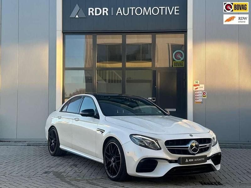Wit Occasion 2017 Mercedes E63 AMG AMG Sedan | € 62.950 (Eerlijke prijs) - Afbeelding 1/4