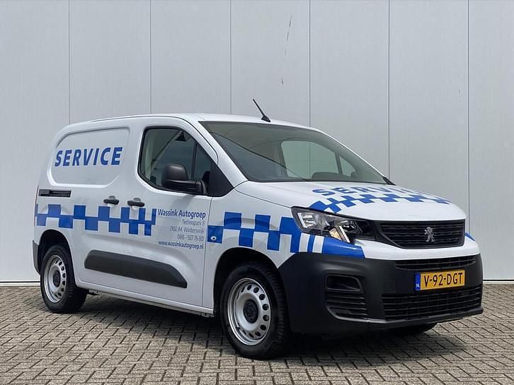 Occasion Peugeot Partner S 102 PK (75 kW) 2024 MPV