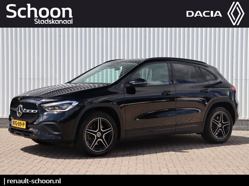 Zwart Gebruikt 2021 Mercedes GLA250 Business SUV | € 32.950 (Super prijs) - Afbeelding 1/4