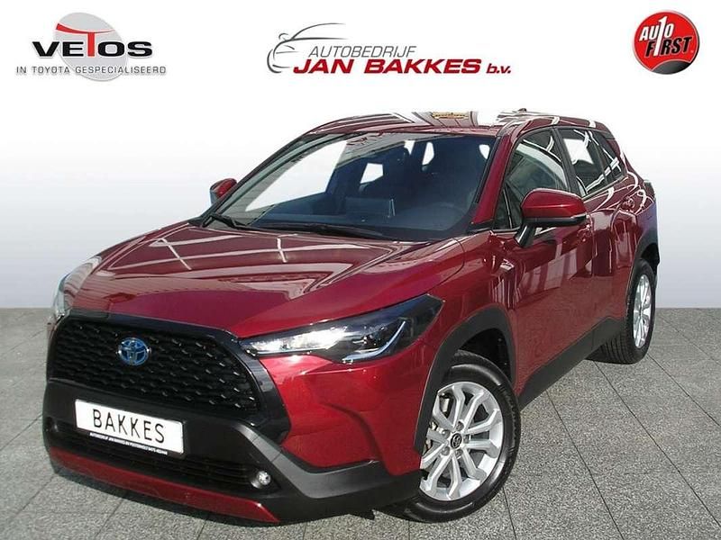 Rood Gebruikt 2023 Toyota Corolla Cross Active SUV | € 32.950 (Eerlijke prijs) - Afbeelding 1/4