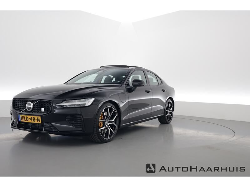 Zwart Gebruikt 2024 Volvo S60 Sedan | € 54.900 (Duur) - Afbeelding 1/3