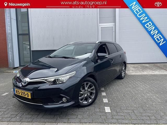 Grijs Gebruikt 2016 Toyota Auris Touring Sports Trend Stationwagen | € 16.750 (Eerlijke prijs) - Afbeelding 1/4