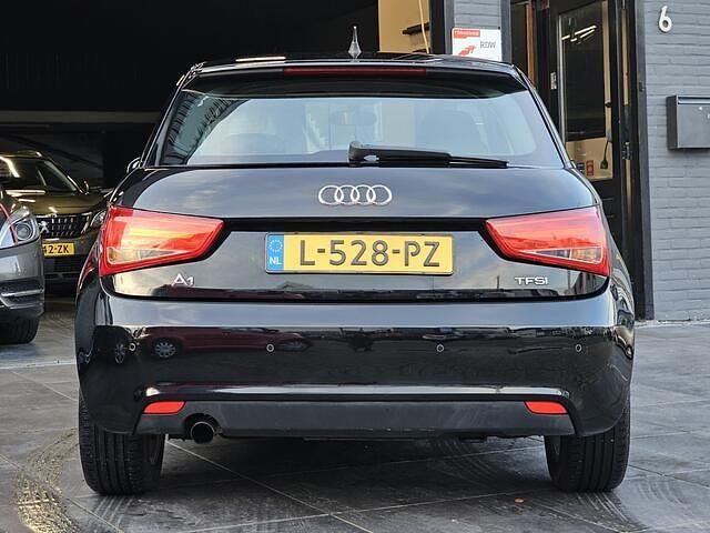 Occasion Audi A1 Attraction 86 PK (63 kW) 2011 Zwart Hatchback