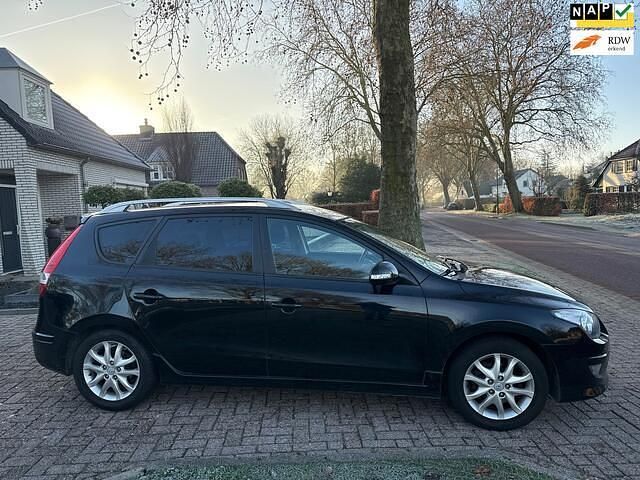 Occasion Hyundai i30 126 PK (92 kW) 2011 Zwart (metallic) Stationwagen