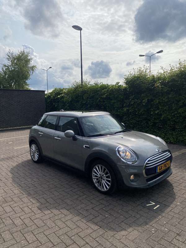 Grijs Gebruikt 2015 Mini Cooper Business Hatchback | € 8.950 (Super prijs) - Afbeelding 1/4