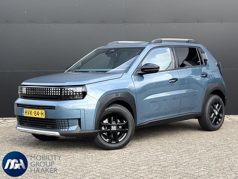 Blauw, metallic lak Nieuw 2025 Fiat Panda Icon Hatchback | € 28.163 (Eerlijke prijs) - Afbeelding 1/4