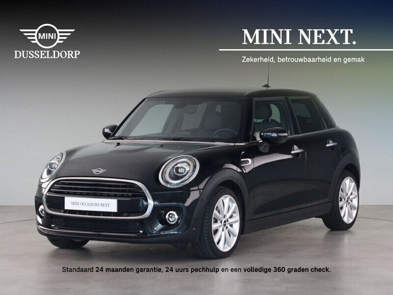 Midnight black (donker zwart metallic) Gebruikt 2020 Mini Cooper Chili Hatchback | € 23.250 (Goede deal) - Afbeelding 1/4