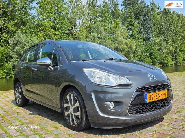 Grijs Gebruikt 2013 Citroën C3 Hatchback | € 5.499 (Eerlijke prijs) - Afbeelding 1/4