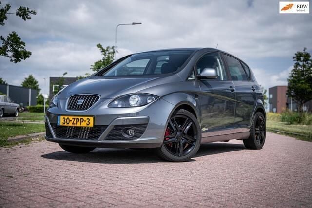 Grijs Gebruikt 2013 Seat Altea Copa MPV | € 4.900 (Eerlijke prijs) - Afbeelding 1/4