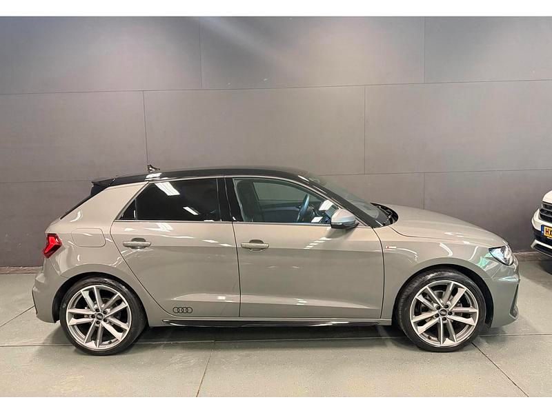 Occasion Audi A1 Sportback S-Line 2026 Grijs Hatchback
