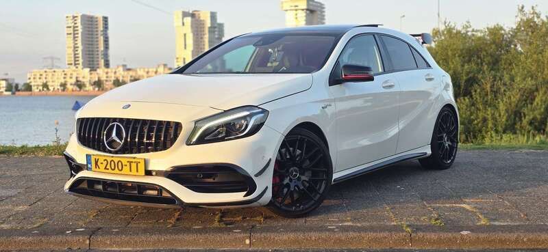 Wit Gebruikt 2016 Mercedes A45 AMG AMG Hatchback | € 25.250 (Eerlijke prijs) - Afbeelding 1/4