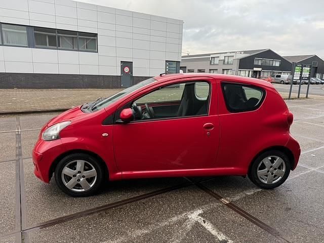 Occasion Toyota Aygo Sport 68 PK (50 kW) 2007 Rood Hatchback