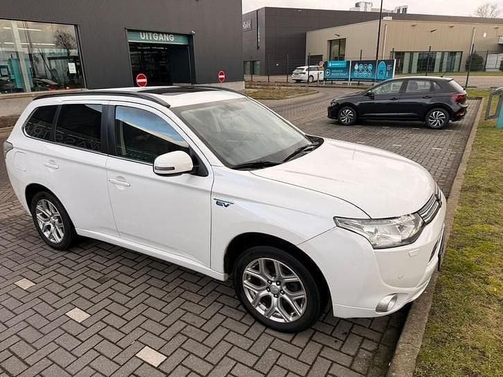 Occasion Mitsubishi Outlander Instyle 121 PK (88 kW) 2013 SUV