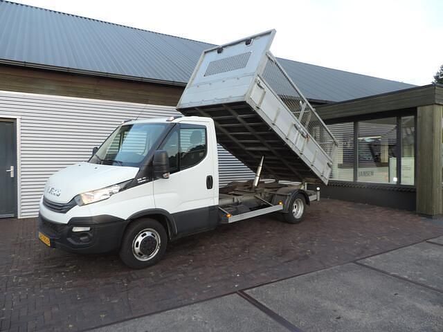 Wit Gebruikt 2019 Iveco Daily Van | € 22.985 (Eerlijke prijs) - Afbeelding 1/4