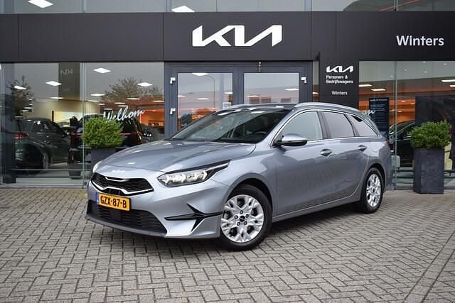 Grijs Gebruikt 2025 Kia Ceed Sportswagon Stationwagen | € 29.885 (Duur) - Afbeelding 1/4