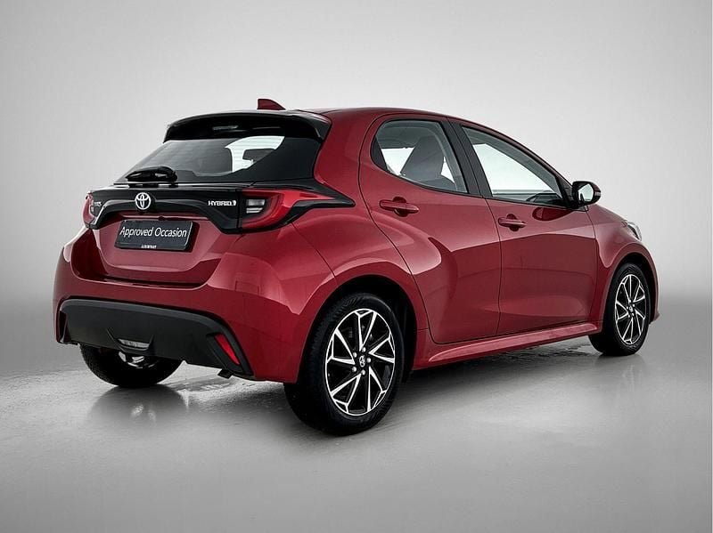Occasion Toyota Yaris Hybrid 116 PK (85 kW) 2022 Rood (parellak) Hatchback