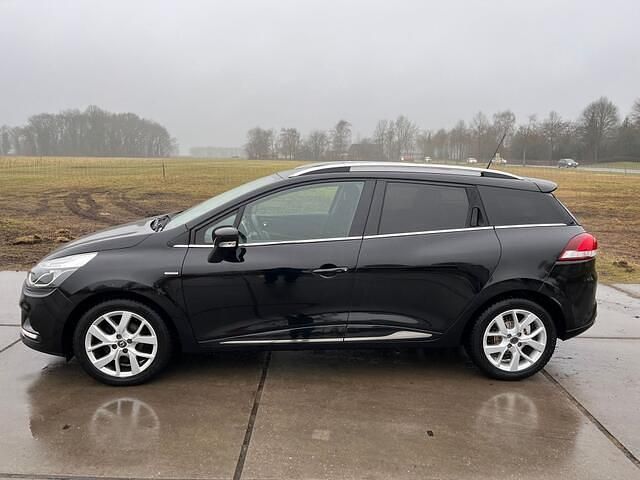 Occasion Renault Clio V LIMITED 90 PK (66 kW) 2021 Zwart (metallic) Stationwagen