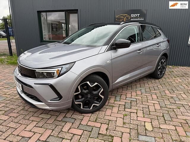 Grijs Gebruikt 2024 Opel Grandland X Ultimate SUV | € 26.750 (Goede deal) - Afbeelding 1/4