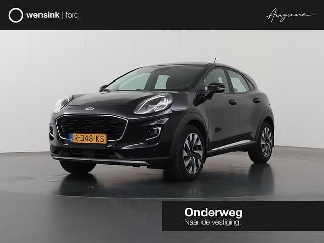 Zwart Gebruikt 2022 Ford Puma Gen-E Titanium SUV | € 19.935 (Eerlijke prijs) - Afbeelding 1/4