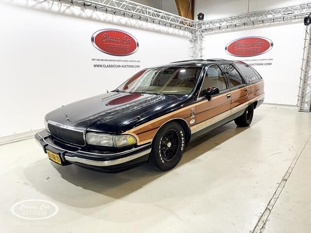 Zwart Gebruikt 1992 Buick Roadmaster Stationwagen | € 4.000 - Afbeelding 1/4