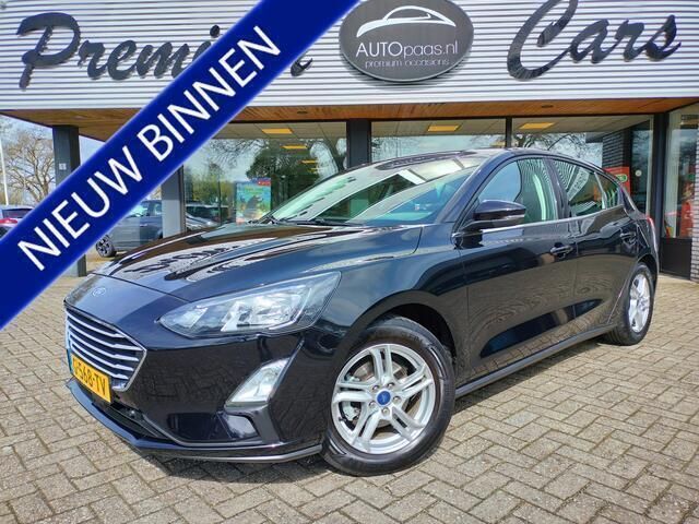 Zwart Gebruikt 2019 Ford Focus Trend Hatchback | € 11.945 (Eerlijke prijs) - Afbeelding 1/4
