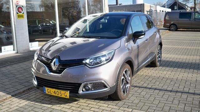 Grijs Gebruikt 2015 Renault Captur Dynamique SUV | € 10.545 (Eerlijke prijs) - Afbeelding 1/4