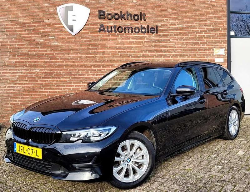 Occasion BMW 330e M Sport 292 PK (214 kW) 2021 Zwart Stationwagen