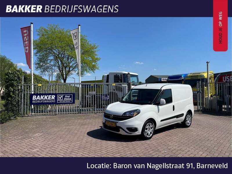 Wit Gebruikt 2023 Fiat Doblò Trekking MPV | € 10.900 (Super prijs) - Afbeelding 1/3