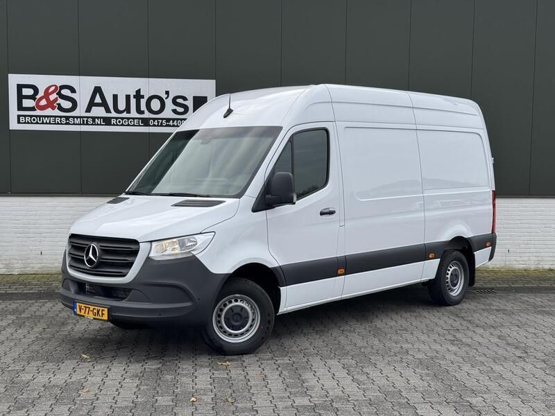Wit Nieuw 2024 Mercedes Sprinter Van | € 53.900 - Afbeelding 1/4