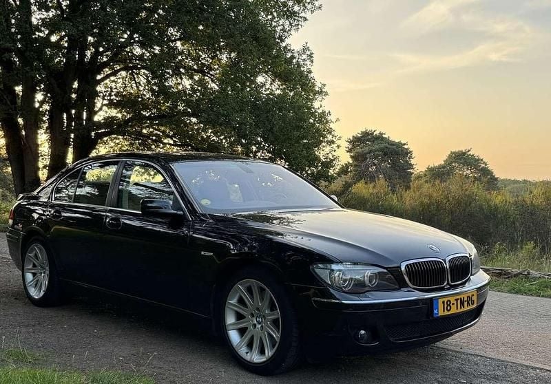 Zwart Gebruikt 2006 BMW 740 Sedan | € 9.950 - Afbeelding 1/4