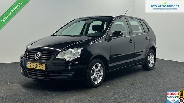 Zwart Gebruikt 2008 VW Polo Comfortline Hatchback | € 3.750 (Eerlijke prijs) - Afbeelding 1/4