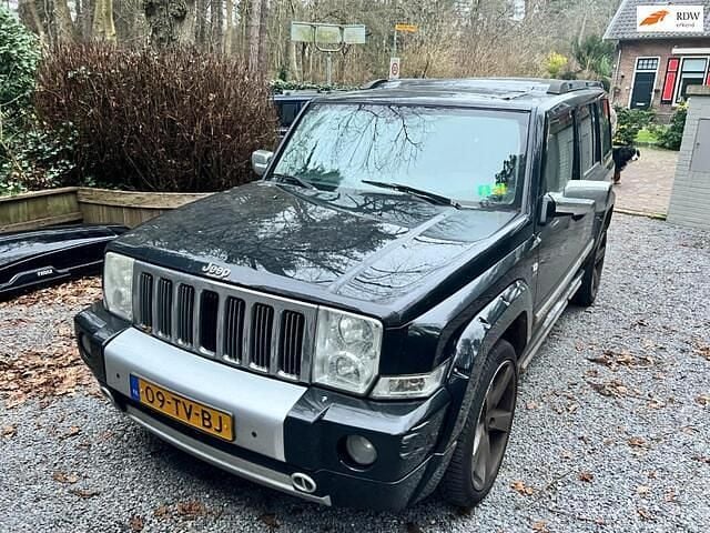 Zwart (metallic) Gebruikt 2008 Jeep Commander Limited SUV | € 4.999 - Afbeelding 1/4
